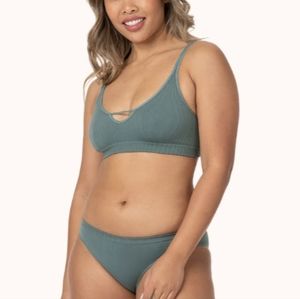 Lively Seamless Bralette (Black), Size M